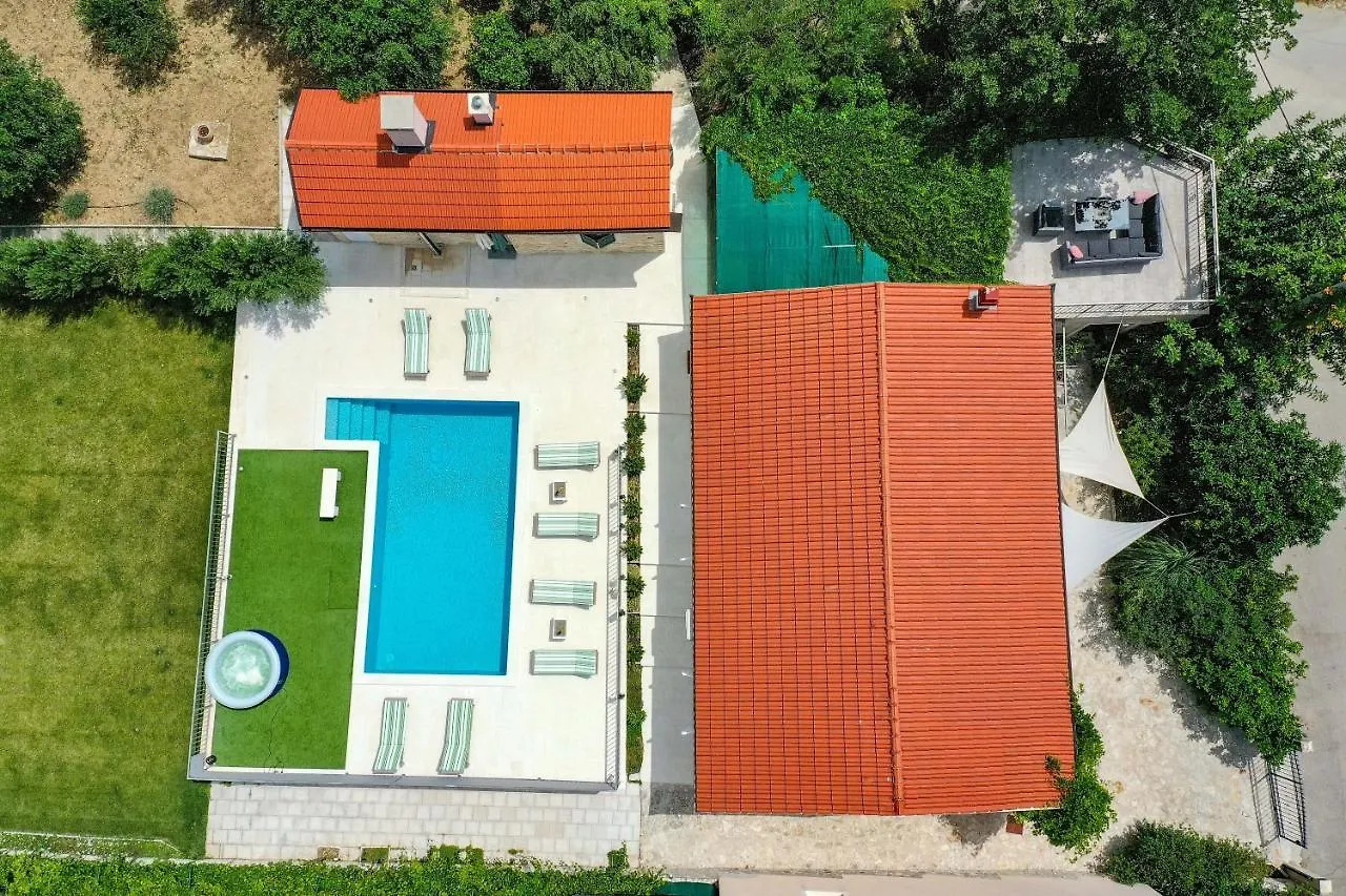 Holiday home Home Away From Home With Outdoor Pool, Botanical Garden And A Beautiful Sea View Kastela