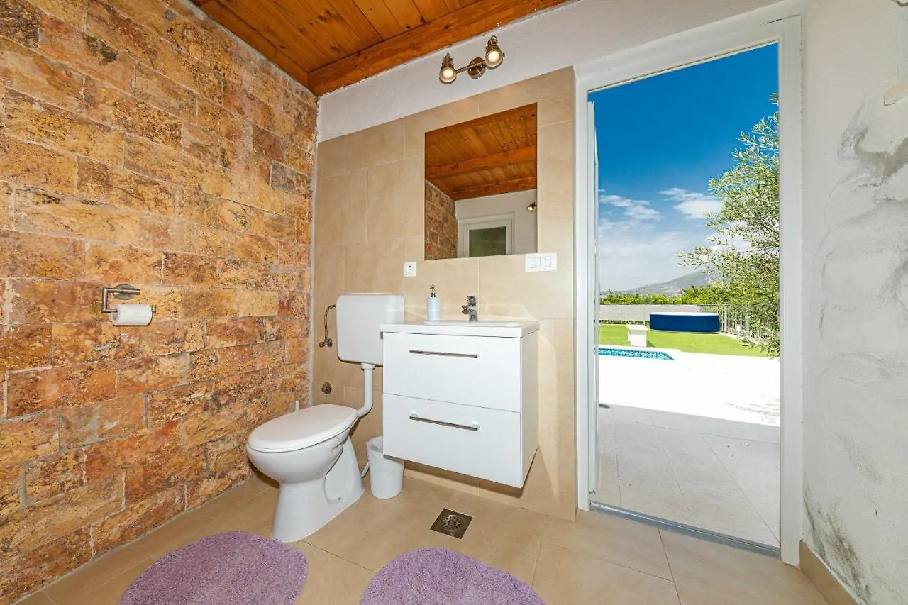 Holiday home Home Away From Home With Outdoor Pool, Botanical Garden And A Beautiful Sea View Kastela