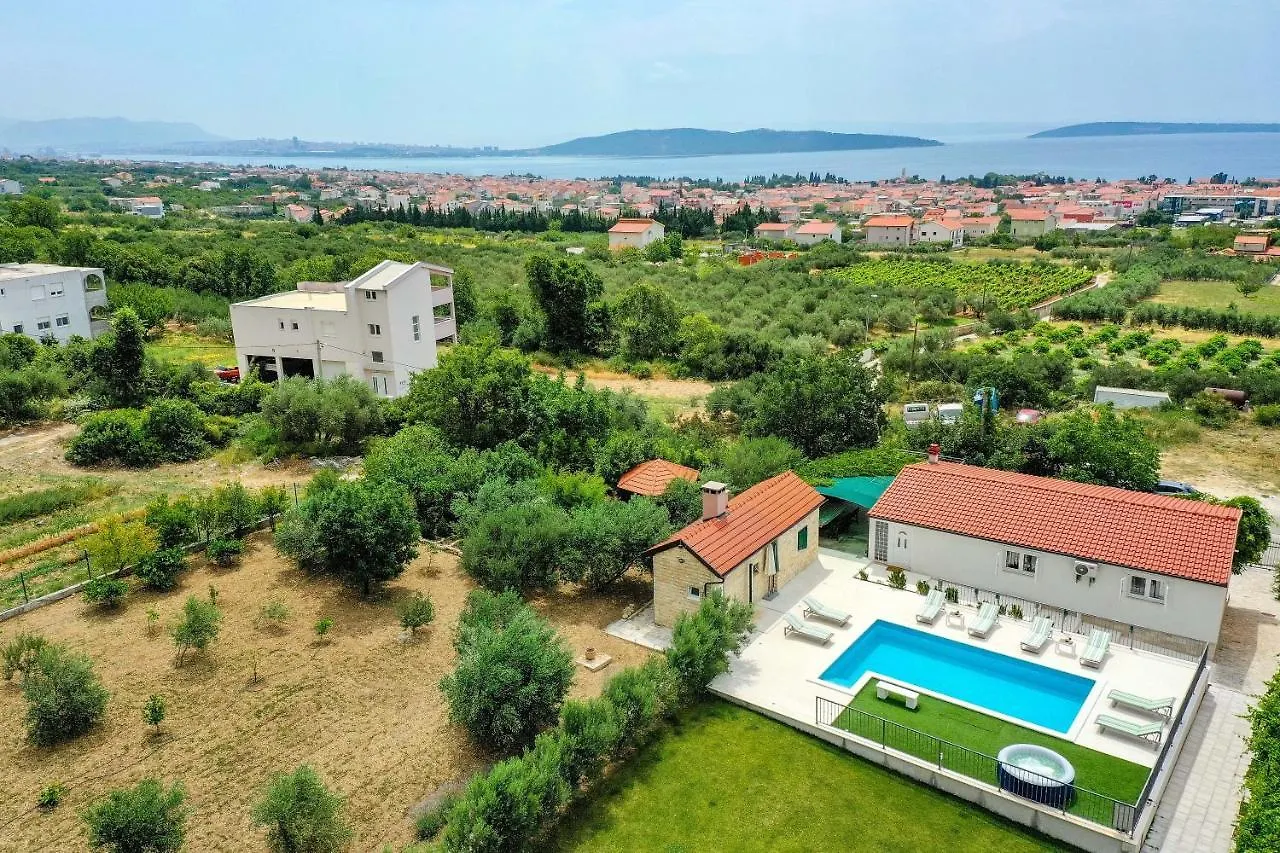 Home Away From Home With Outdoor Pool, Botanical Garden And A Beautiful Sea View Kastela 0*,  Croatia