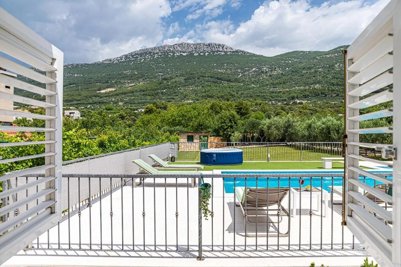 Holiday home Home Away From Home With Outdoor Pool, Botanical Garden And A Beautiful Sea View Kastela Croatia