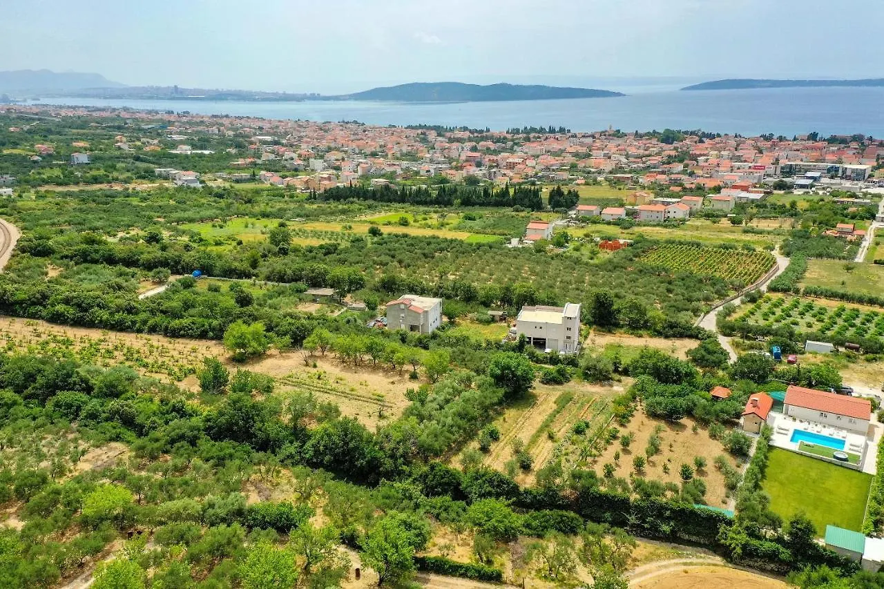Holiday home Home Away From Home With Outdoor Pool, Botanical Garden And A Beautiful Sea View Kastela Croatia