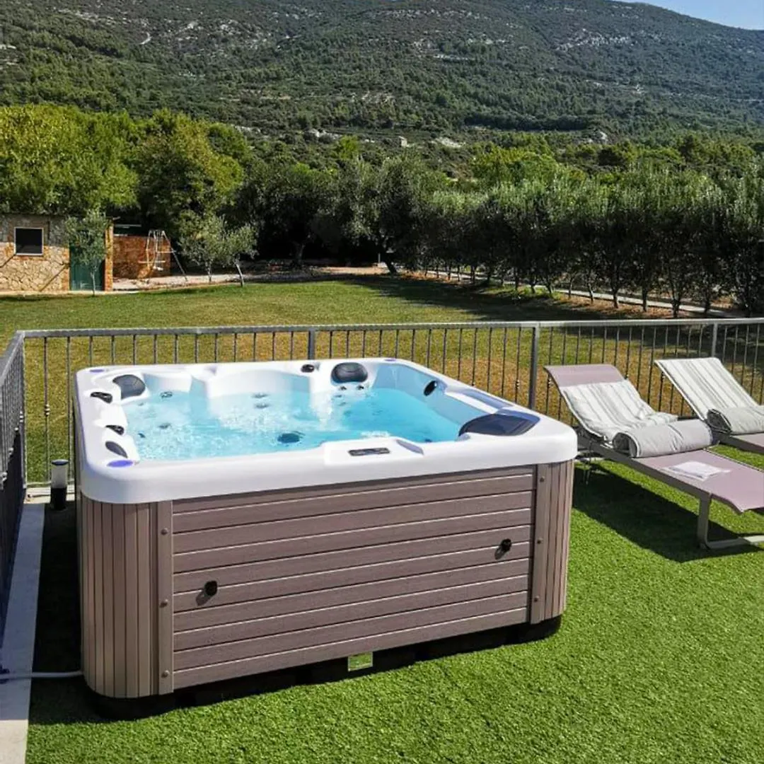 Home Away From Home With Outdoor Pool, Botanical Garden And A Beautiful Sea View Kastela Holiday home