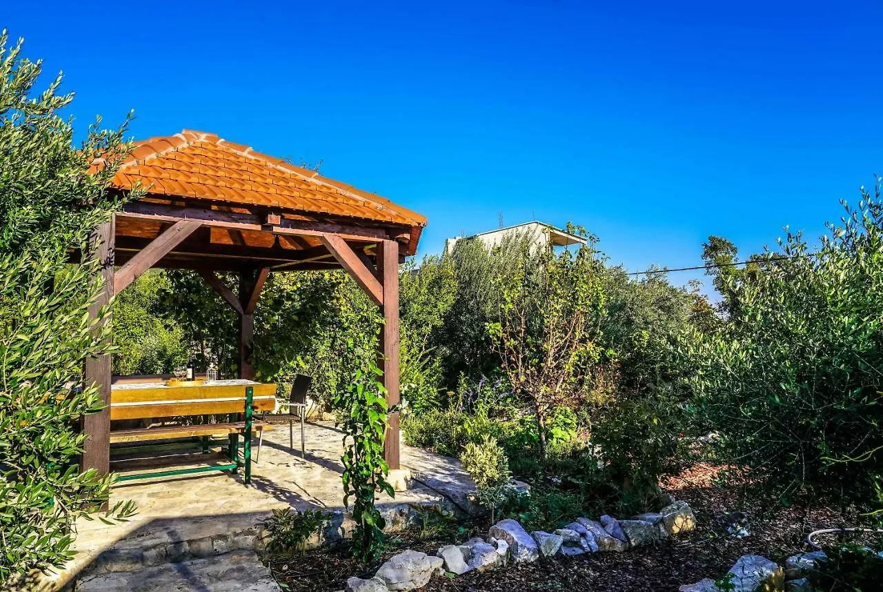 Holiday home Home Away From Home With Outdoor Pool, Botanical Garden And A Beautiful Sea View Kastela