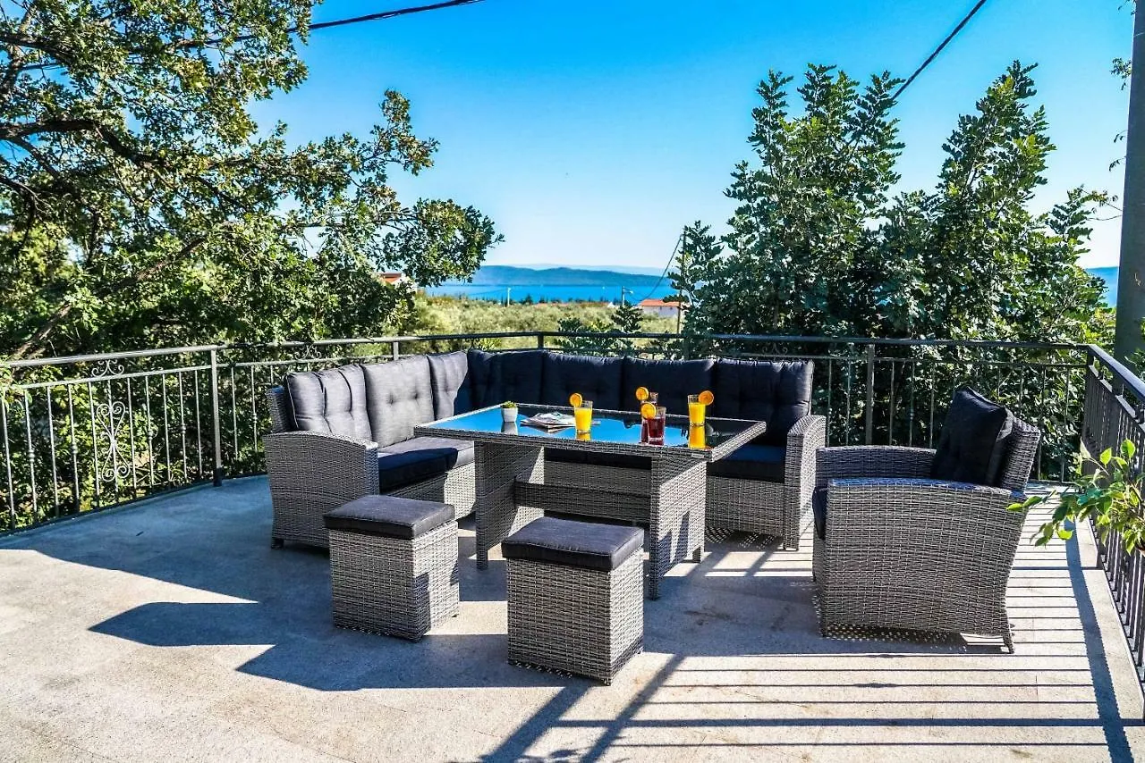 Holiday home Home Away From Home With Outdoor Pool, Botanical Garden And A Beautiful Sea View Kastela