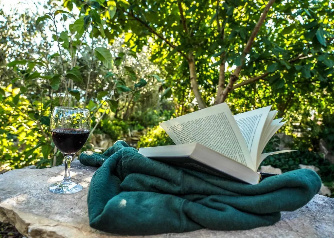Home Away From Home With Outdoor Pool, Botanical Garden And A Beautiful Sea View Kastela