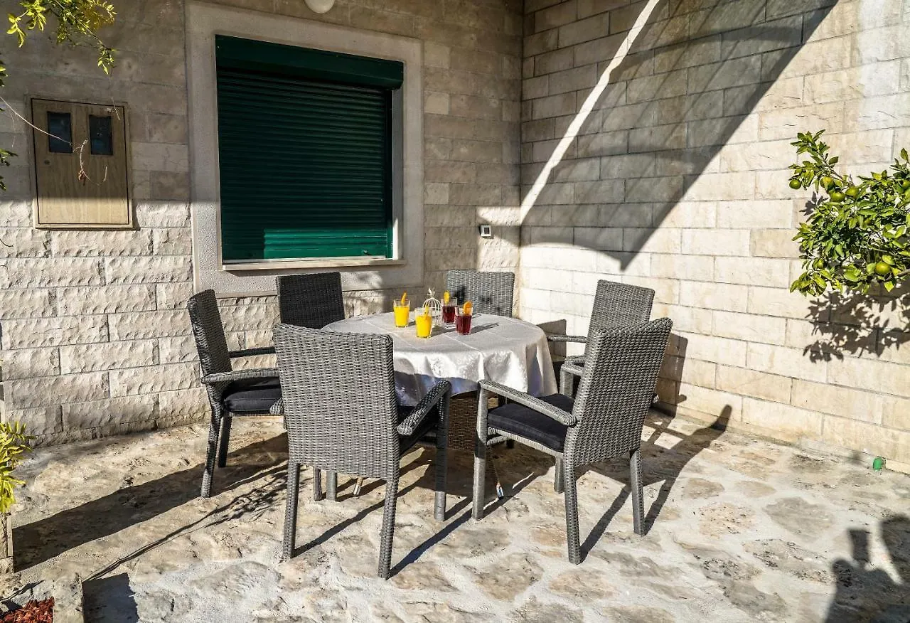 Holiday home Home Away From Home With Outdoor Pool, Botanical Garden And A Beautiful Sea View Kastela