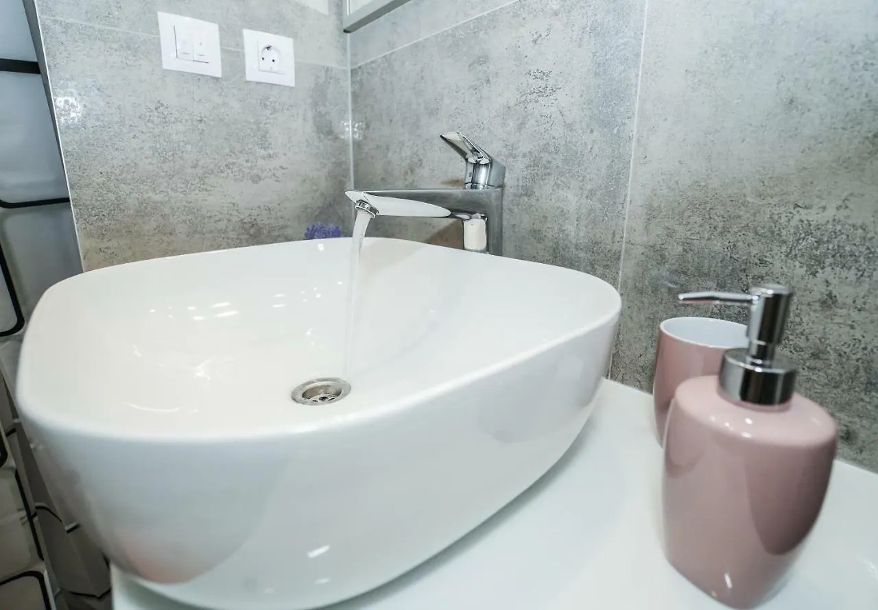 Home Away From Home With Outdoor Pool, Botanical Garden And A Beautiful Sea View Kastela Croatia